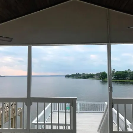 Lake Conroe Waterfront Paradise -Weekly Discounts!